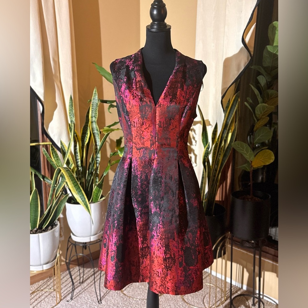 Vince Camuto Red and Black Textured Mini Dress